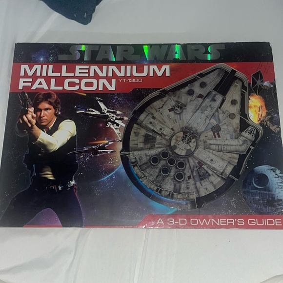 Book Star Wars: Millennium Falcon- A 3-D Owner's Guide Hardcover - Picture 1 of 5